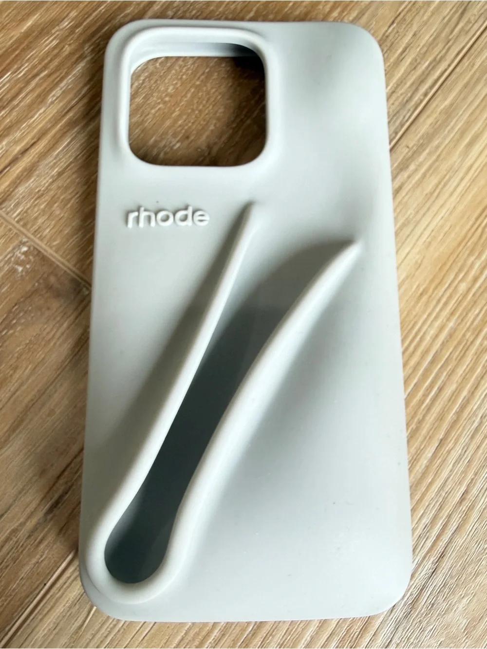Rhode Lip Case IPhone 15 Pro Case Light Gray Like New
